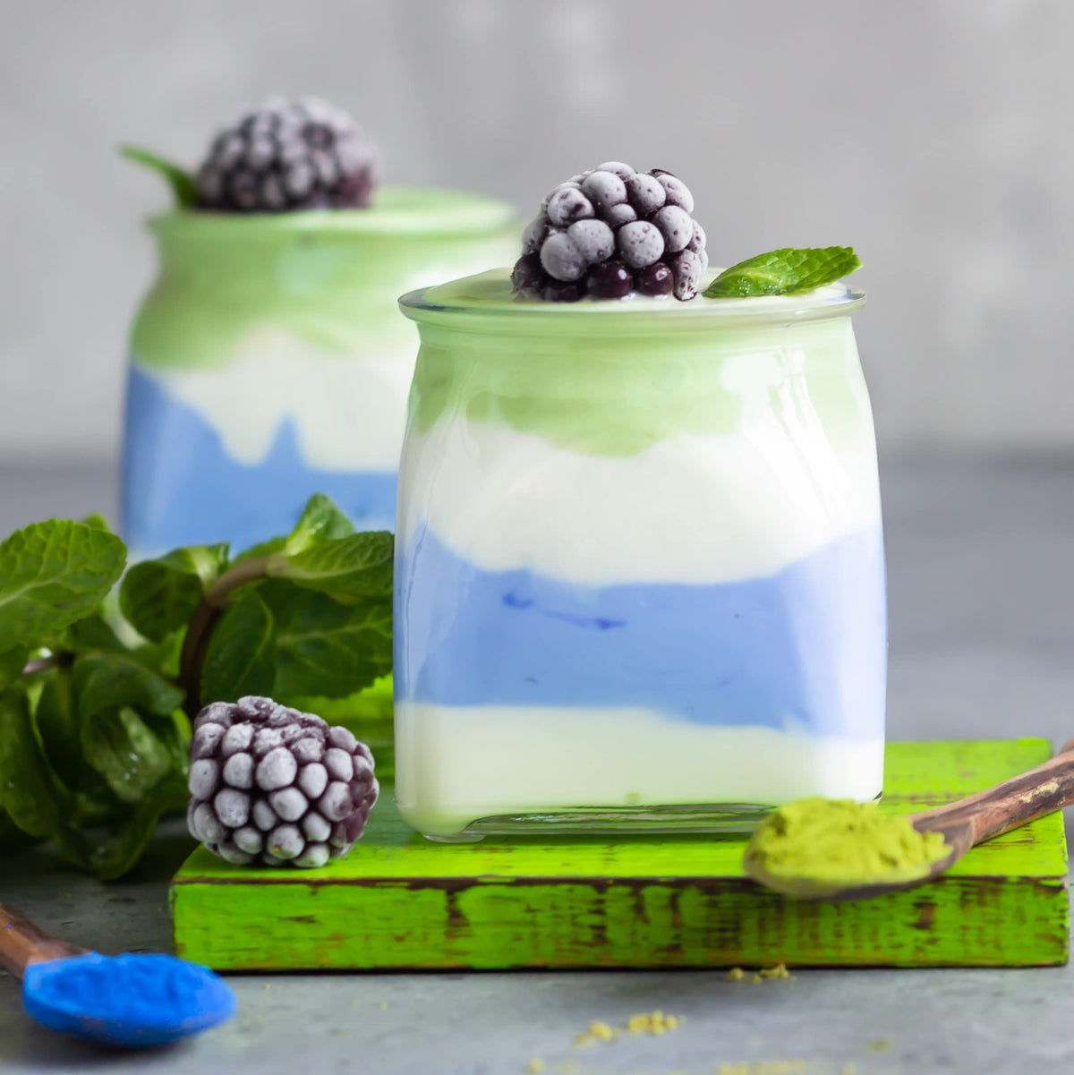 Poudre de Spiruline Bleue Bio dans une recette de dessert