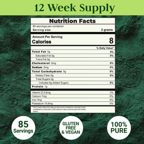 Poudre de spiruline chlorella Good Natured dans un bol