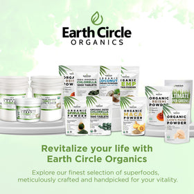 Poudre de spiruline dans un smoothie avec fruits