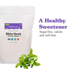 Poudre de stevia blanche Nunaturals dans une boisson froide