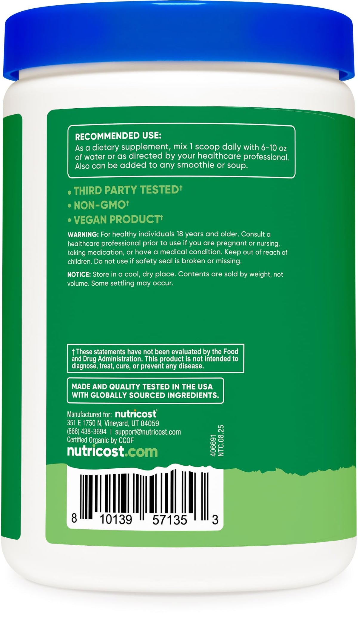 Poudre de super greens bio Nutricost dans un bol avec une cuillère en bois