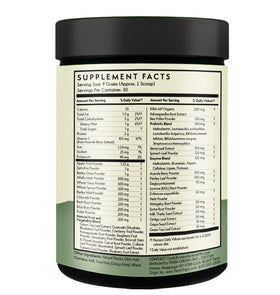Poudre de superaliments verts TERRA ORIGIN dans un verre