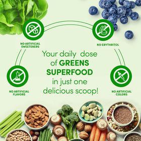 Poudre de superfood Mix Berry mélangée dans un smoothie