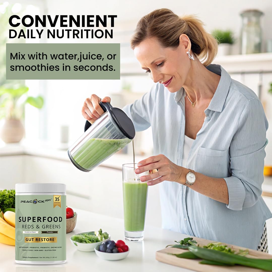 Poudre de superfoods rouges et verts Peacock Max dans un shaker