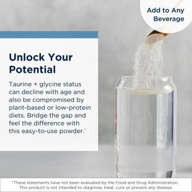 Poudre de Taurine + Glycine Designs for Health dans un verre d'eau