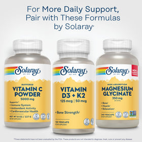Poudre de vitamine C SOLARAY 5000mg sur une table en bois