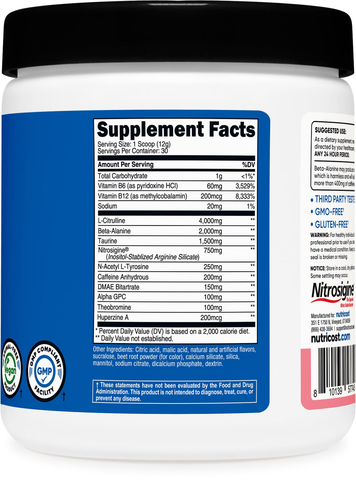 Poudre pré-entraînement Nutricost dans un shaker avant l'entraînement
