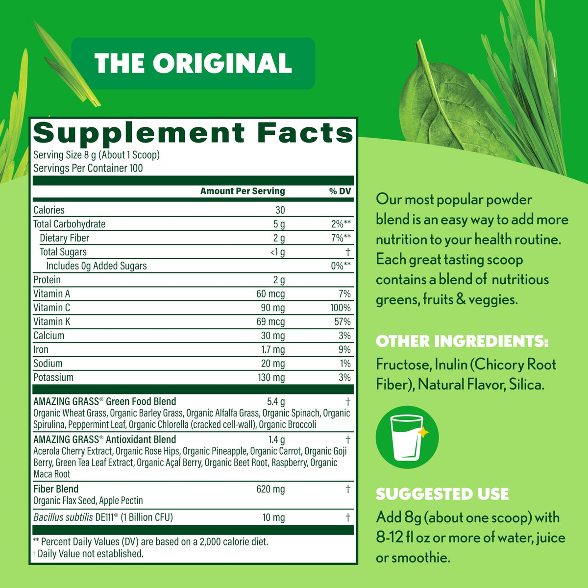 Poudre Super Greens Bio Amazing Grass avec un verre d'eau