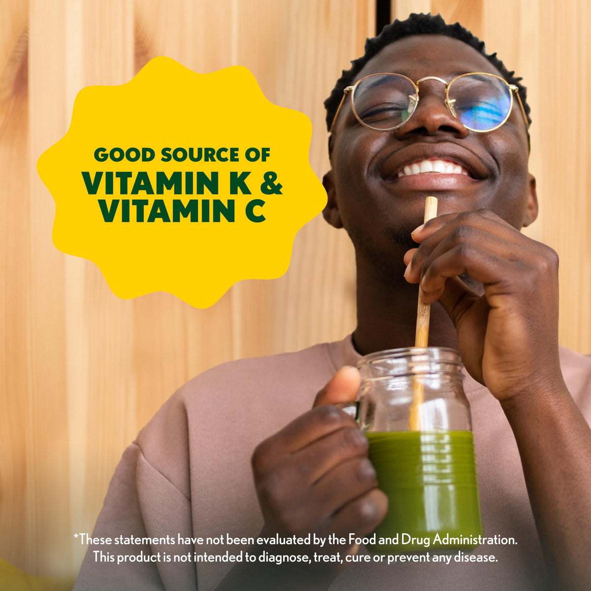 Poudre superaliment vert Amazing Grass dans un smoothie