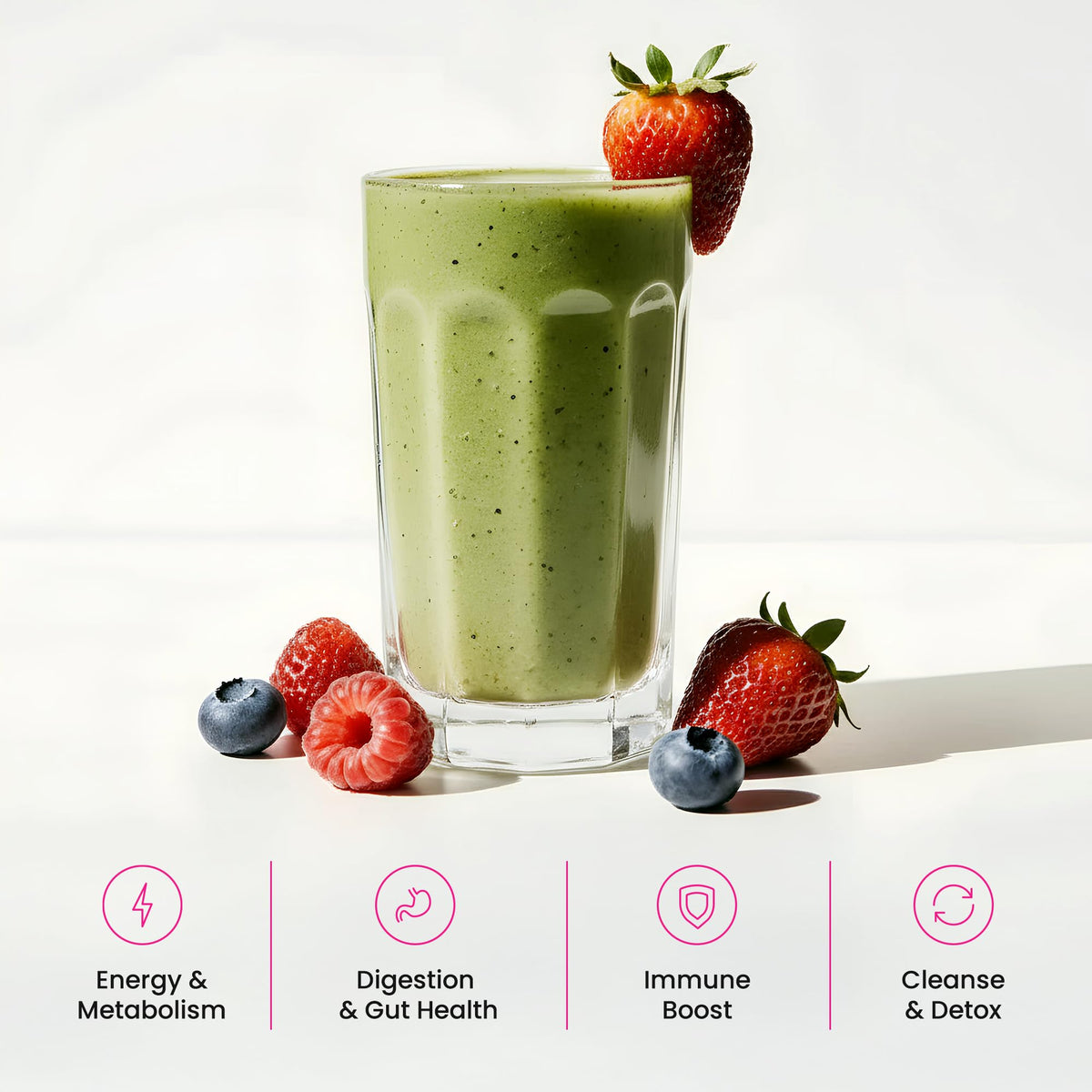 Poudre SuperGreens NutraChamps dans un smoothie