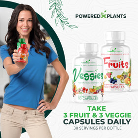 POWERED X PLANTS Capsules de Fruits et Légumes près d'un verre d'eau