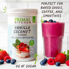 Primal Kitchen Mélange de Collagène Vanille 14,4 oz en préparation de smoothie