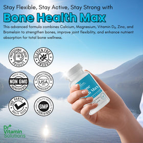 Prise de comprimés de Bone Health Max avec un verre d'eau