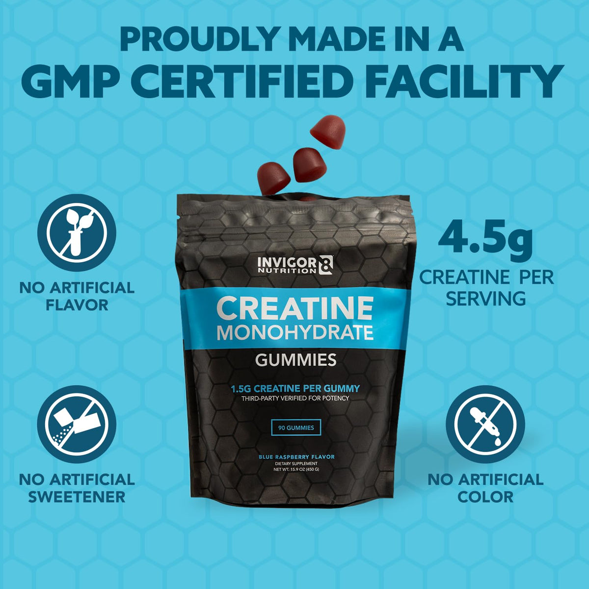 Prise de gummies de créatine INVIGOR8 avec une main