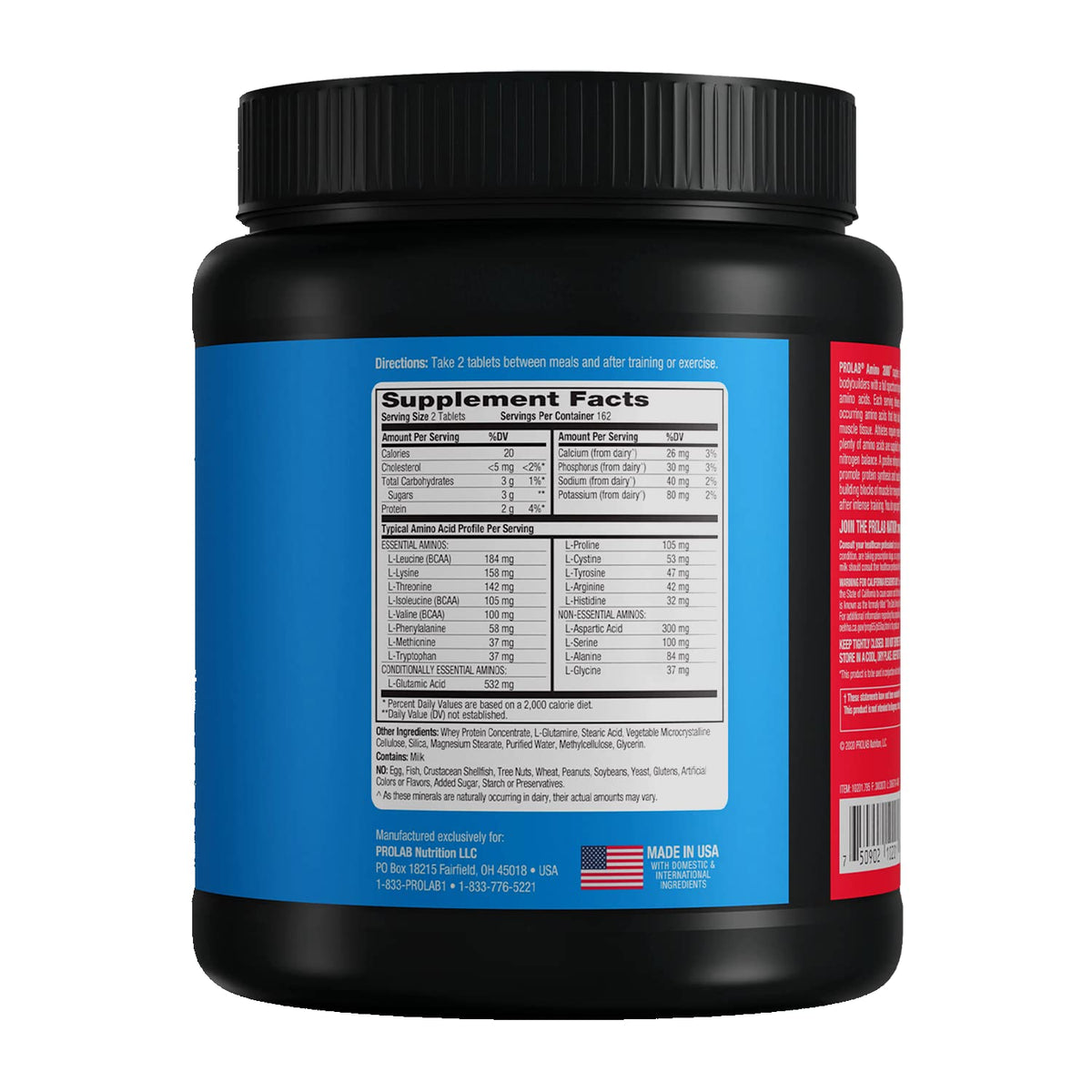 ProLab Amino 2000 comprimés avec un fond de salle de sport