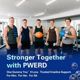 PWERD Gummies de Créatine Monohydrate dans une main