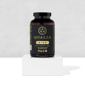 Qualia Mind 608g avec étiquette montrant les ingrédients