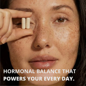 reset wellness MYOINOSITOL+ capsules dans un environnement naturel