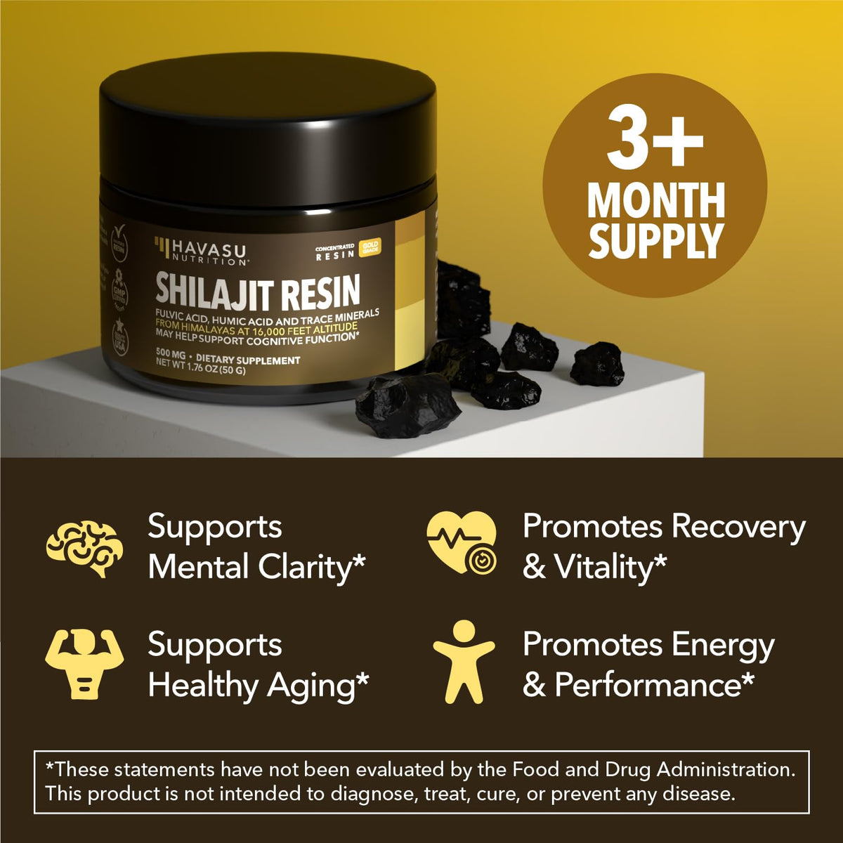 Résine de Shilajit dans un verre d'eau chaude