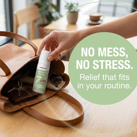 Roll-On Migraine Seven Minerals en situation de voyage dans une trousse