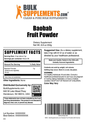 Sac de poudre de baobab sur une table en bois