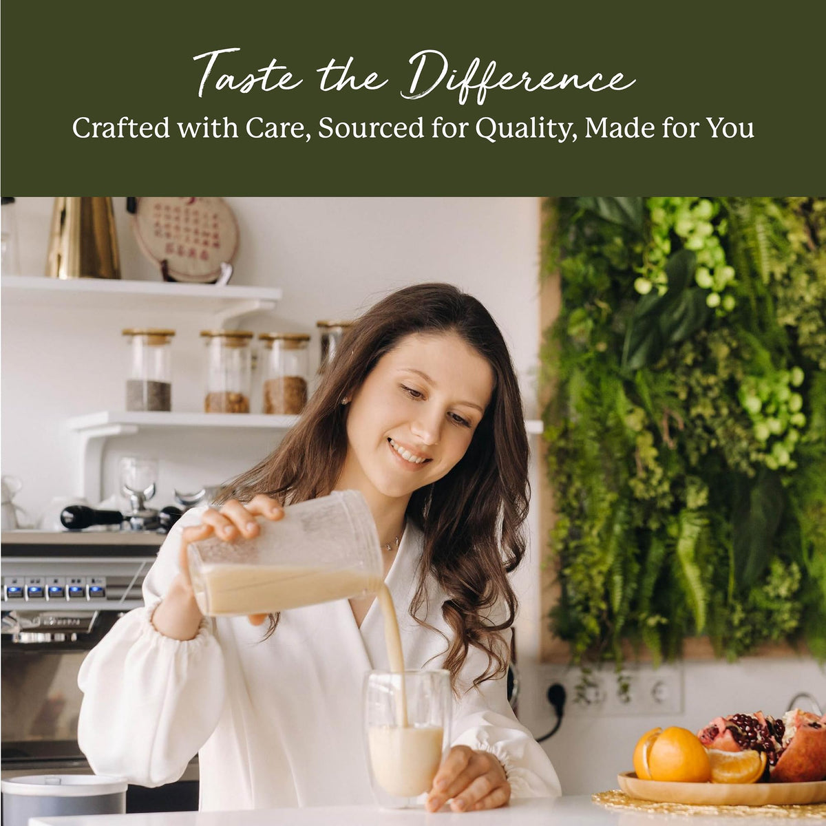 Sachet de poudre de chardon-marie bio Starwest Botanicals sur une table