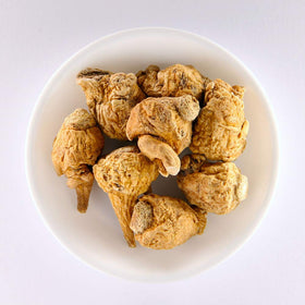 Sachet de poudre de maca gelatinisée bio Terrasoul Superfoods sur une table