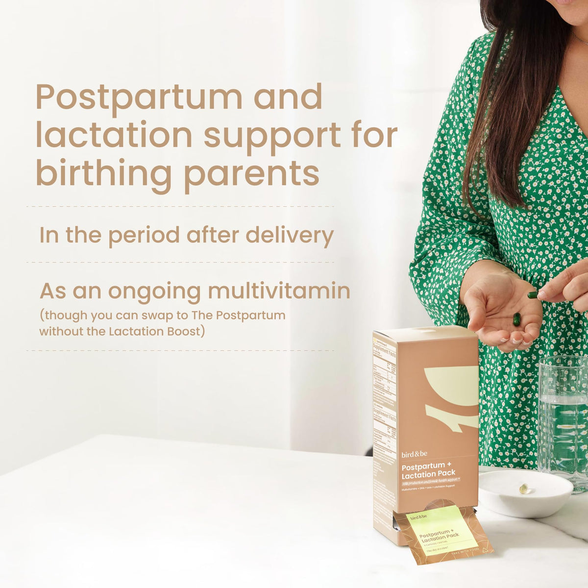 Sachets bird&be Postpartum sur une table en bois
