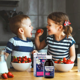 Sambucol Sirop de Sureau Noir pour Enfants 220 ml avec fruits