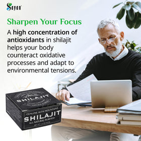 Sayan Shilajit Résine 1,4 oz affichée avec des fruits frais