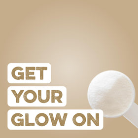 Scoop of Clean Simple Eats Collagen + Beauty Blend on a spoon