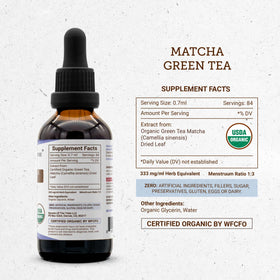 Secrets of the Tribe Thé Vert Matcha Bio 60ml sur une table