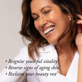 Serovital Skin Revive capsules sur fond blanc