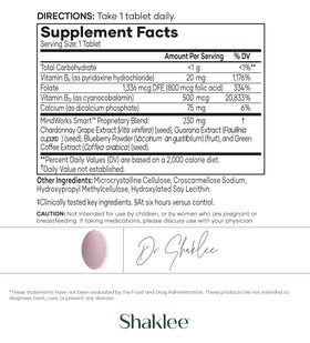 Shaklee MindWorks® gélules à côté de fruits et noix