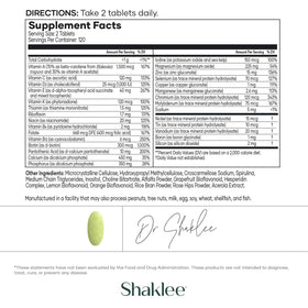 Shaklee Vita-Lea® Men comprimés dans une main