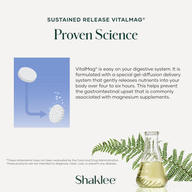 Shaklee VitalMag comprimés sur un fond en bois