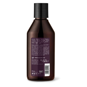 Shampooing Volume Cheveux NEW NORDIC dans un environnement de salle de bain