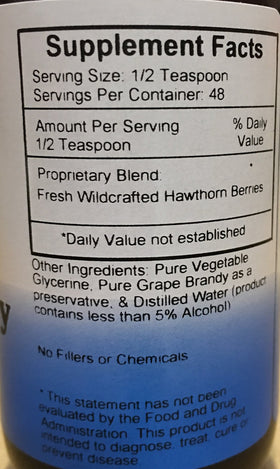 Sirop de Baies d'Aubépine 4 oz dans un environnement de cuisine