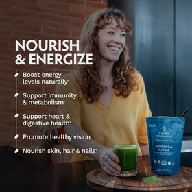 Smoothie vert préparé avec Poudre de Moringa Bio TRIBE ORGANICS