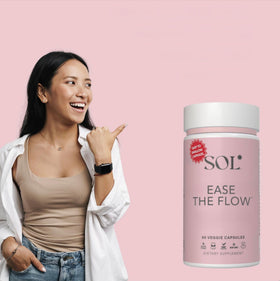 Sol Nutrition Ease the Flow capsules avec un fond naturel