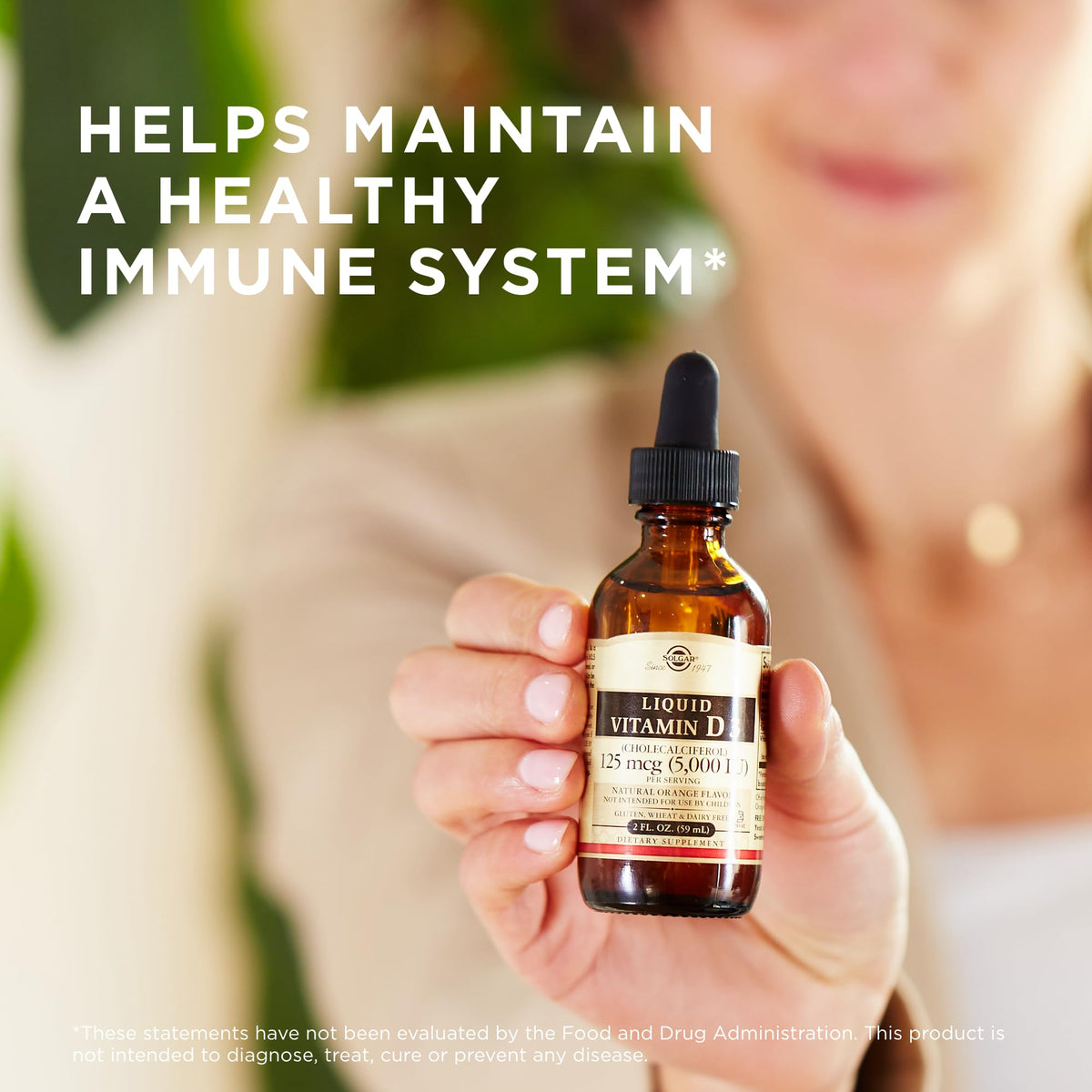 Solgar Vitamine D3 125 mcg 2 fl oz sur une table