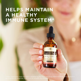Solgar Vitamine D3 125 mcg 2 fl oz sur une table