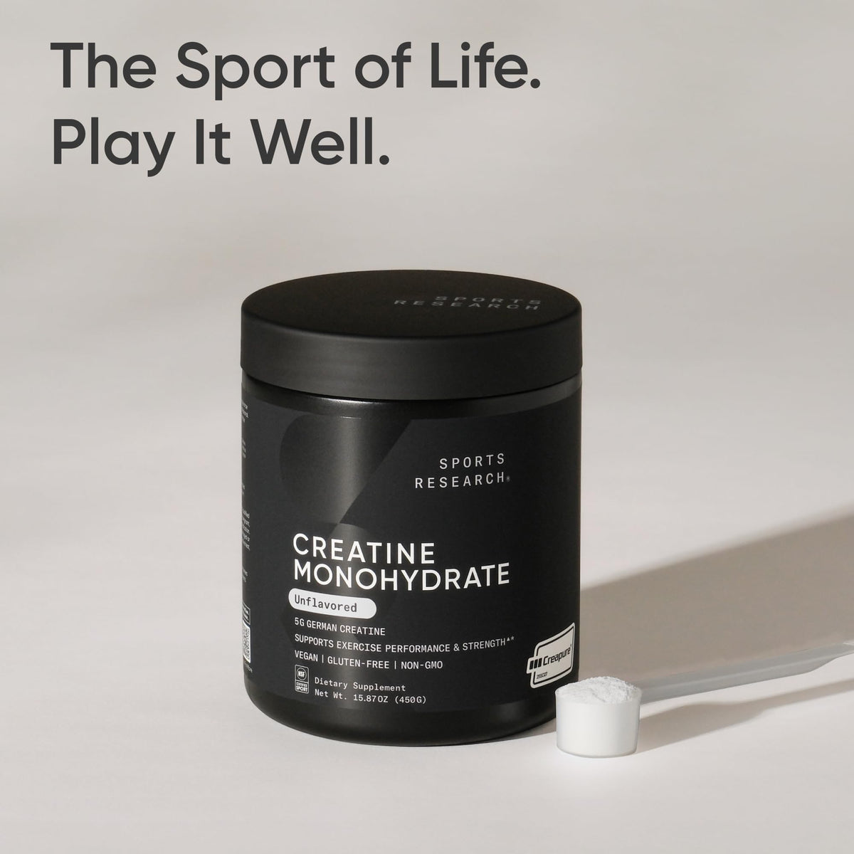 Sports Research Creatine Monohydrate 540g en utilisation avec un shaker