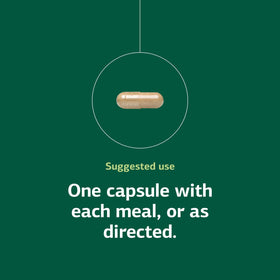 Standard Process For-Til B12 90 capsules à côté d'un verre d'eau