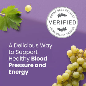 SuperGrapes Chews HumanN, prise d'un chew en main