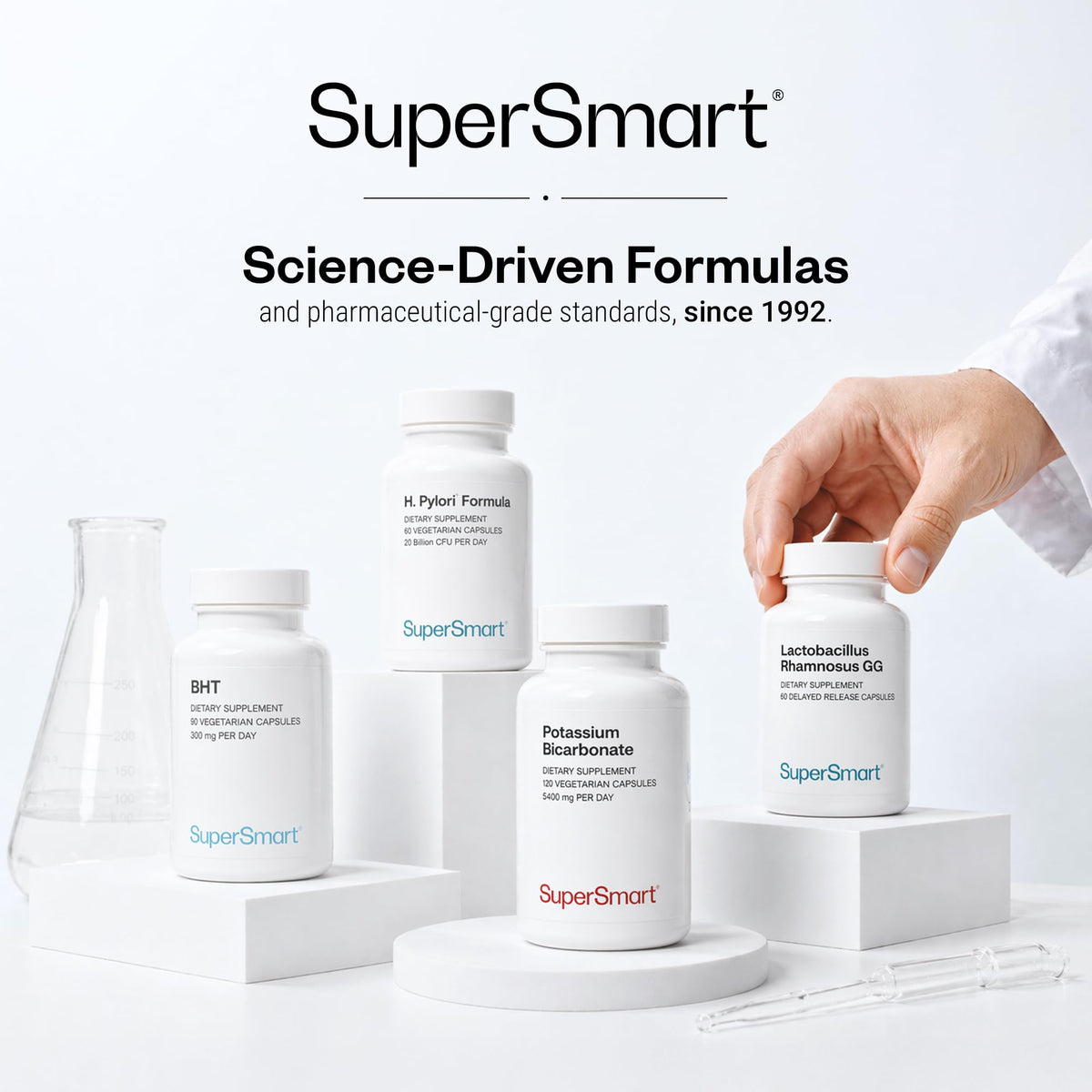 Supersmart Bioperine 30mg capsules sur une table en bois