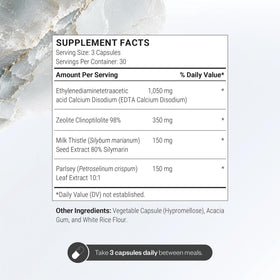 Supersmart EDTA Zeolite 98% capsules végétariennes sur fond blanc