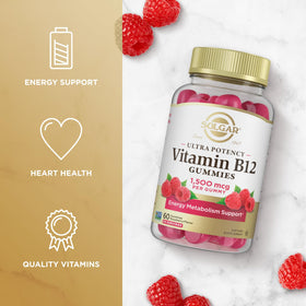 Tablette de gummy Solgar Methyl B12 à la framboise à côté du flacon