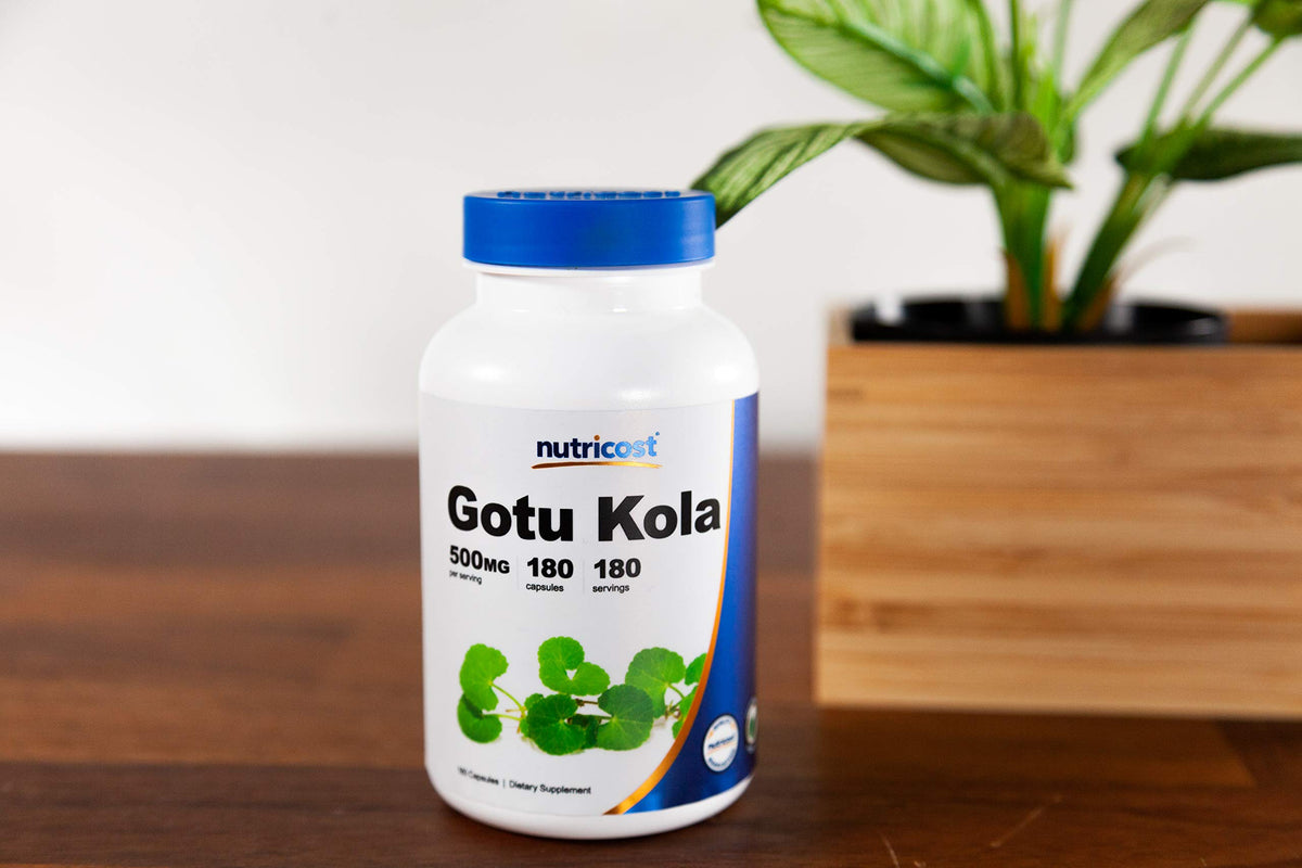Tablette de Nutricost Gotu Kola et étiquette détaillée