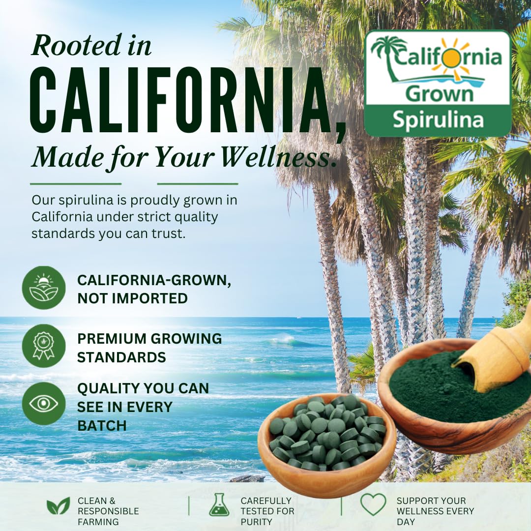 Tablette de spiruline Earthrise sur une cuillère